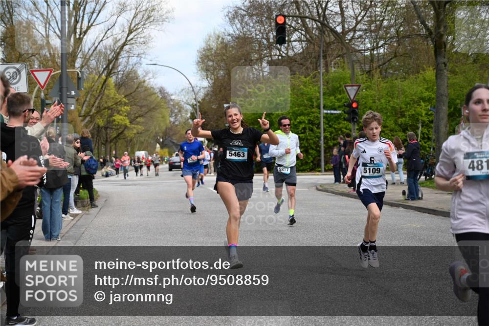 12.04.2026 - 45. Internationalen Wilhelmsburger Insellauf J. Mangold http://msf.ph/oto/9508859 12.04.2026 12:55:35 Ziel 2737, 2820, 5109, 5361, 4811, 4728, 3315, 5463, 4459, 4459, 5817, 5321, 4311, 2017, 2074, 5780, 5857, 2937, 5113, 2937, 5113, 5118, 3404, 2344, 5114, 5255, 4269, 3627 meine-sportfotos.de