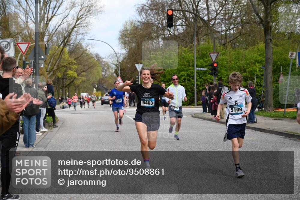 12.04.2026 - 45. Internationalen Wilhelmsburger Insellauf J. Mangold http://msf.ph/oto/9508861 12.04.2026 12:55:35 Ziel 2737, 2820, 5109, 5361, 4811, 4728, 3315, 5463, 4459, 4459, 5817, 5321, 4311, 2017, 2074, 5780, 5857, 2937, 5113, 2937, 5113, 5118, 3404, 2344, 5114, 5255, 4269, 3627 meine-sportfotos.de