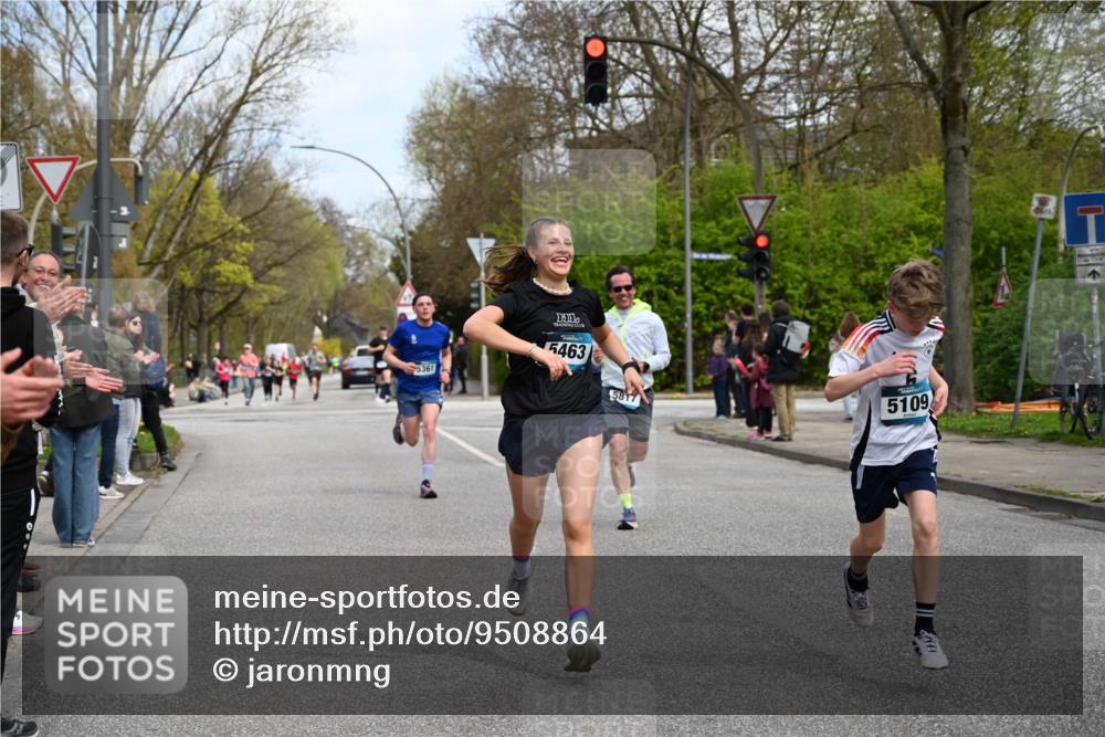 12.04.2026 - 45. Internationalen Wilhelmsburger Insellauf J. Mangold http://msf.ph/oto/9508864 12.04.2026 12:55:35 Ziel 2737, 2820, 5109, 5361, 4811, 4728, 3315, 5463, 4459, 4459, 5817, 5321, 4311, 2017, 2074, 5780, 5857, 2937, 5113, 2937, 5113, 5118, 3404, 2344, 5114, 5255, 4269, 3627 meine-sportfotos.de