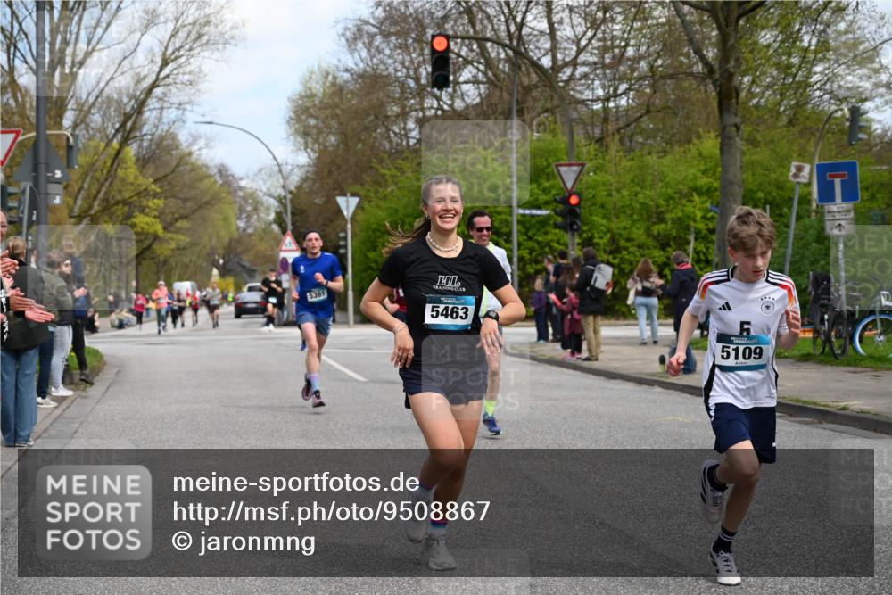 12.04.2026 - 45. Internationalen Wilhelmsburger Insellauf J. Mangold http://msf.ph/oto/9508867 12.04.2026 12:55:35 Ziel 2737, 2820, 5109, 5361, 4811, 4728, 3315, 5463, 4459, 4459, 5817, 5321, 4311, 2017, 2074, 5780, 5857, 2937, 5113, 2937, 5113, 5118, 3404, 2344, 5114, 5255, 4269, 3627 meine-sportfotos.de