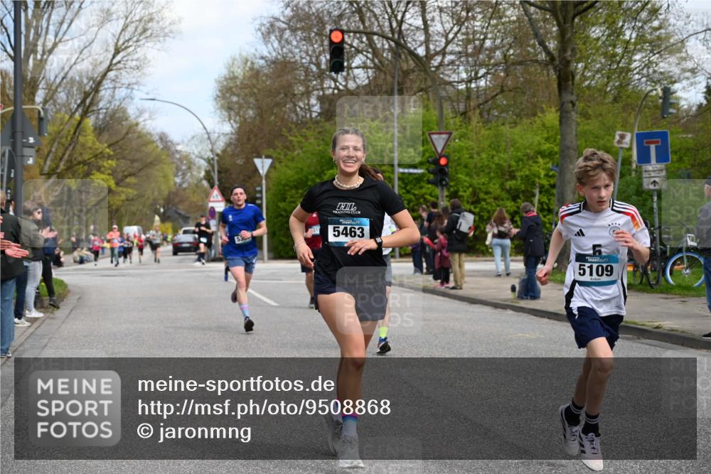 12.04.2026 - 45. Internationalen Wilhelmsburger Insellauf J. Mangold http://msf.ph/oto/9508868 12.04.2026 12:55:36 Ziel 2737, 2820, 5109, 5361, 4811, 4728, 3315, 5463, 4459, 5817, 5817, 5321, 4311, 2017, 2074, 5780, 5857, 2937, 5113, 5118, 3404, 2344, 5114, 5255, 4269, 3627, 5133 meine-sportfotos.de