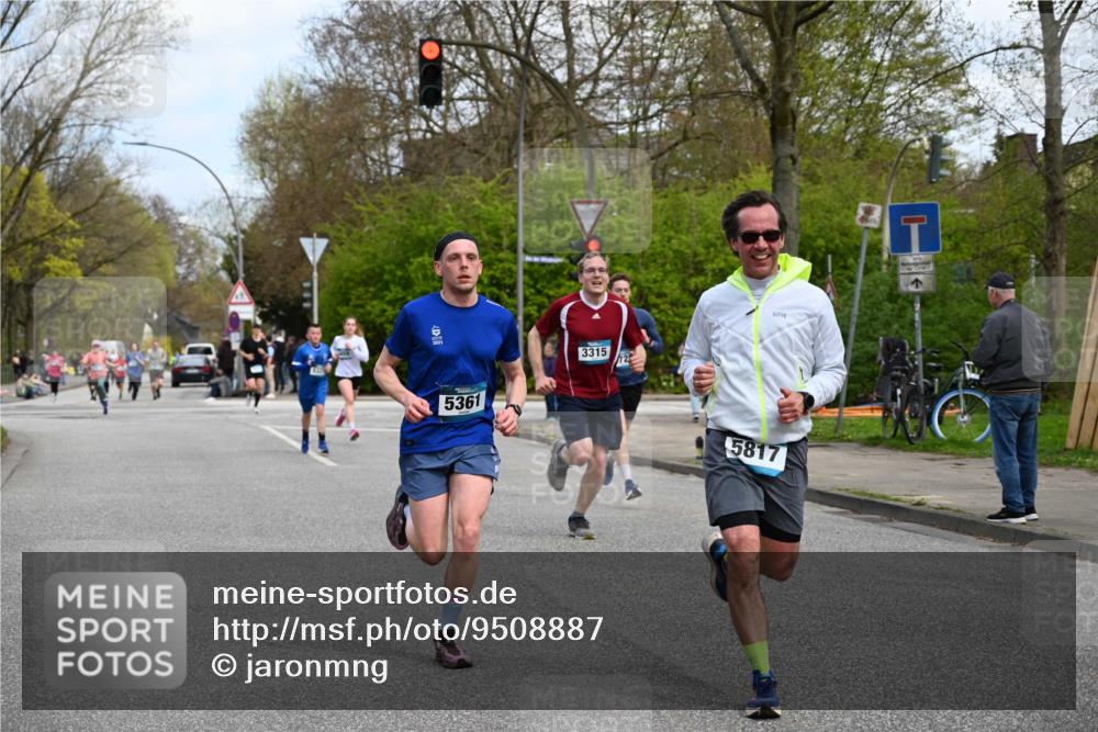 12.04.2026 - 45. Internationalen Wilhelmsburger Insellauf J. Mangold http://msf.ph/oto/9508887 12.04.2026 12:55:37 Ziel 2820, 5109, 5361, 4811, 4728, 3315, 5463, 4459, 5817, 5321, 4311, 2017, 2074, 5780, 5857, 2937, 5113, 5118, 5118, 3404, 2344, 5114, 5255, 4269, 3627, 5133, 5680 meine-sportfotos.de