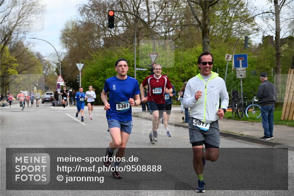 12.04.2026 - 45. Internationalen Wilhelmsburger Insellauf J. Mangold http://msf.ph/oto/9508888 12.04.2026 12:55:38 Ziel 2820, 5109, 5361, 4811, 4728, 3315, 5463, 4459, 5817, 5321, 4311, 2017, 2074, 5780, 5857, 2937, 5113, 5118, 3404, 3404, 2344, 5114, 5255, 4269, 3627, 5133, 5680 meine-sportfotos.de