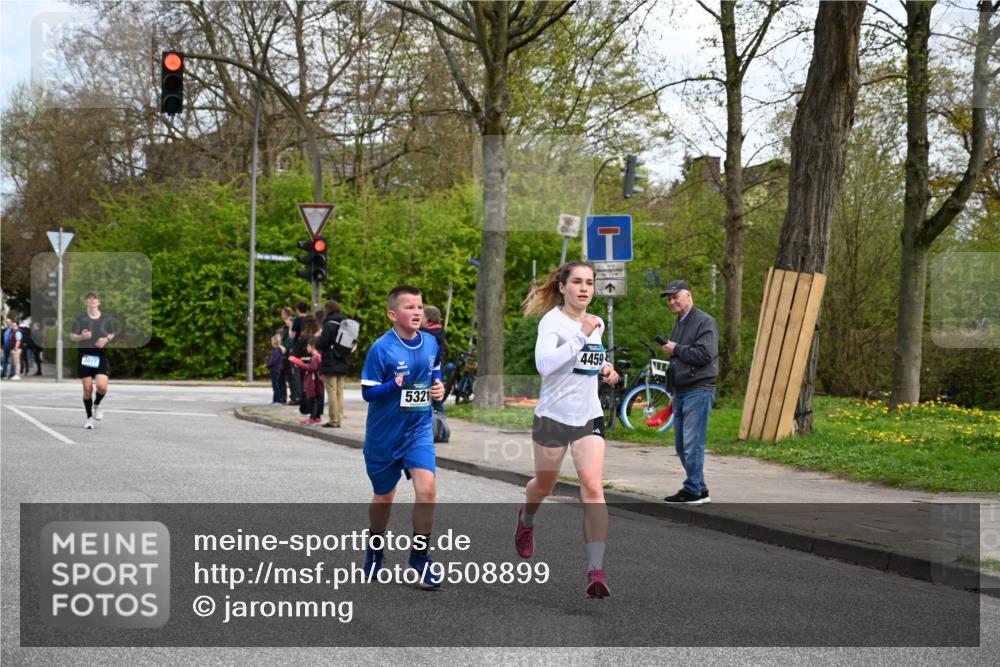 12.04.2026 - 45. Internationalen Wilhelmsburger Insellauf J. Mangold http://msf.ph/oto/9508899 12.04.2026 12:55:42 Ziel 5109, 5361, 4811, 4728, 3315, 5463, 4459, 5817, 5321, 4311, 2017, 2074, 5780, 2017, 2074, 5780, 5857, 2937, 5113, 5118, 3404, 2344, 5114, 5255, 5255, 4269, 3627, 5133, 5680, 4545, 5101 meine-sportfotos.de