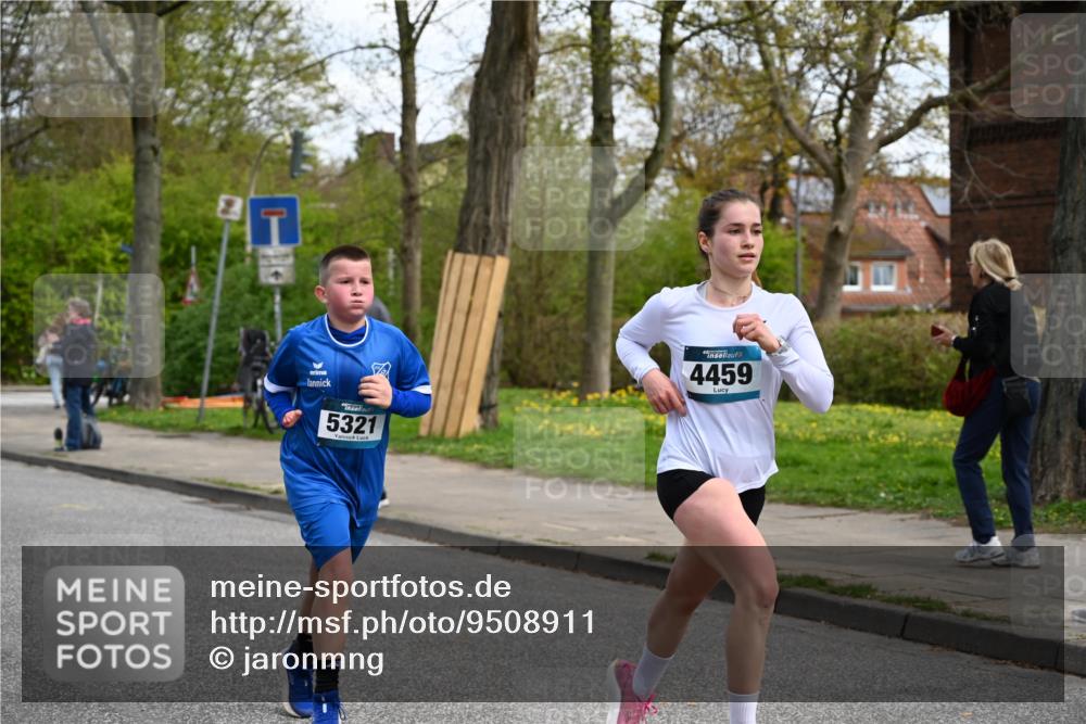 12.04.2026 - 45. Internationalen Wilhelmsburger Insellauf J. Mangold http://msf.ph/oto/9508911 12.04.2026 12:55:43 Ziel 5109, 5361, 4811, 4728, 3315, 5463, 4459, 5817, 5321, 4311, 2017, 2074, 5780, 5857, 5857, 2937, 5113, 5118, 3404, 2344, 5114, 5255, 4269, 3627, 5133, 5680, 4545, 5101 meine-sportfotos.de