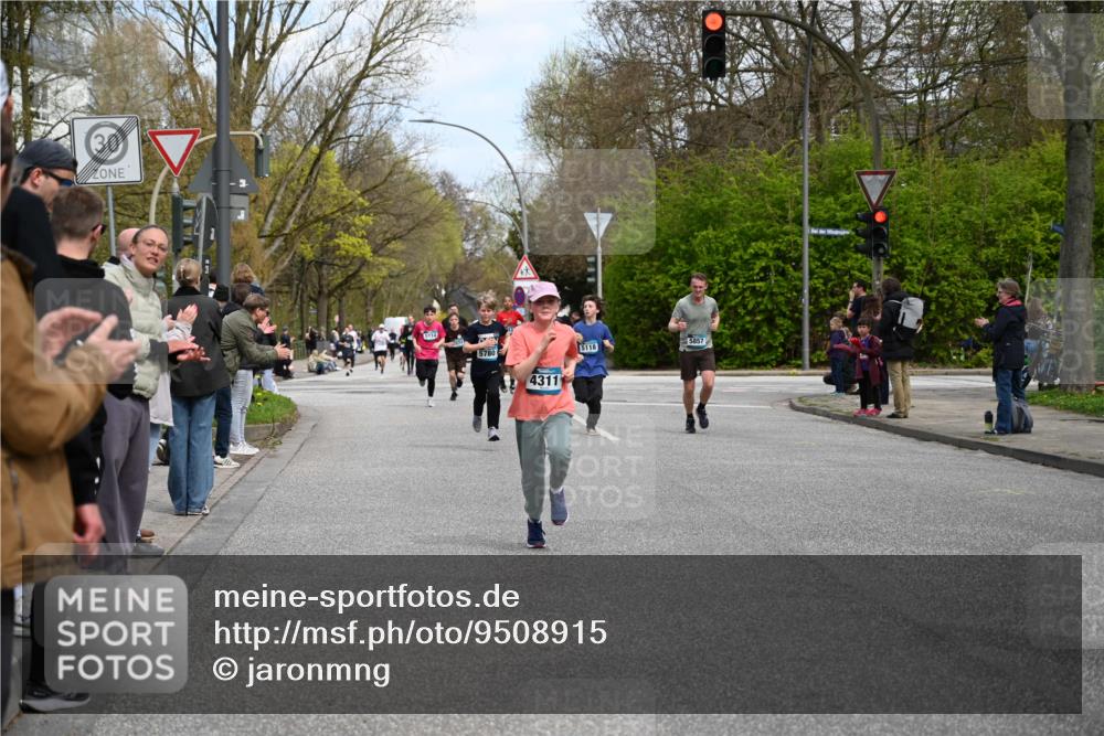 12.04.2026 - 45. Internationalen Wilhelmsburger Insellauf J. Mangold http://msf.ph/oto/9508915 12.04.2026 12:55:47 Ziel 5109, 5361, 4811, 4728, 3315, 5463, 4459, 5817, 5321, 4311, 2017, 2074, 5780, 5857, 2937, 5113, 2937, 5113, 5118, 3404, 2344, 5114, 5255, 4269, 3627, 5133, 5680, 4545, 5101, 4261, 4933 meine-sportfotos.de