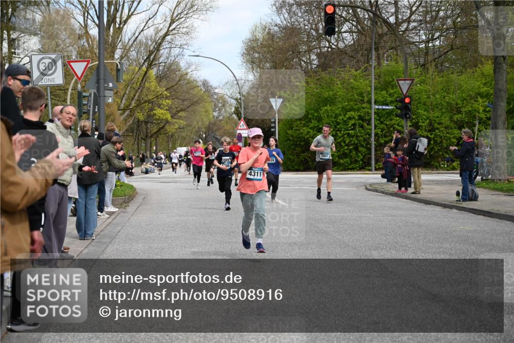 12.04.2026 - 45. Internationalen Wilhelmsburger Insellauf J. Mangold http://msf.ph/oto/9508916 12.04.2026 12:55:47 Ziel 5109, 5361, 4811, 4728, 3315, 5463, 4459, 5817, 5321, 4311, 2017, 2074, 5780, 5857, 2937, 5113, 2937, 5113, 5118, 3404, 2344, 5114, 5255, 4269, 3627, 5133, 5680, 4545, 5101, 4261, 4933 meine-sportfotos.de