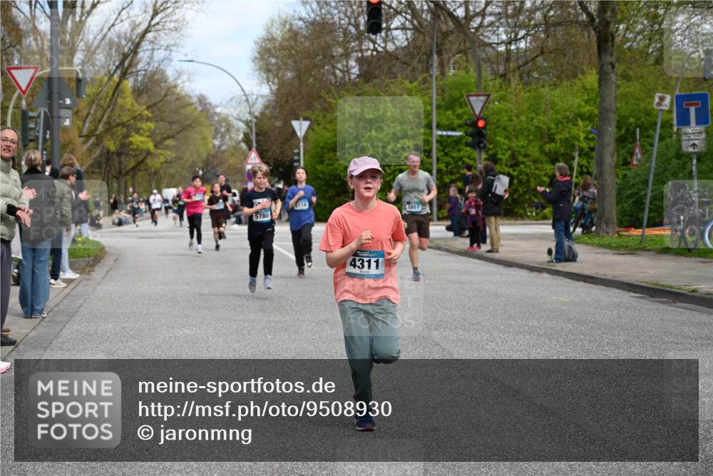 12.04.2026 - 45. Internationalen Wilhelmsburger Insellauf J. Mangold http://msf.ph/oto/9508930 12.04.2026 12:55:48 Ziel 5109, 5361, 4811, 4728, 3315, 5463, 4459, 5817, 5321, 4311, 2017, 2074, 5780, 5857, 2937, 5113, 5118, 3404, 2344, 5114, 5255, 4269, 3627, 5133, 5133, 5680, 4545, 5101, 4261, 4933 meine-sportfotos.de