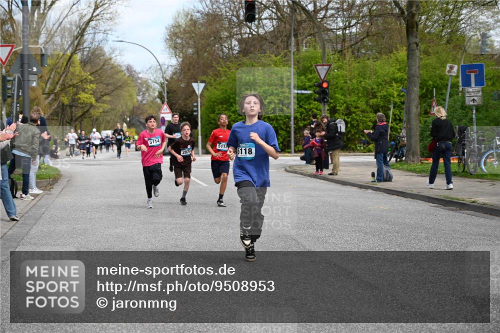 12.04.2026 - 45. Internationalen Wilhelmsburger Insellauf J. Mangold http://msf.ph/oto/9508953 12.04.2026 12:55:52 Ziel 4728, 3315, 5463, 4459, 5817, 5321, 4311, 2017, 2074, 5780, 5857, 2937, 5113, 5118, 3404, 2344, 5114, 2344, 5114, 5255, 4269, 3627, 5133, 5680, 4545, 5101, 4261, 4933, 5131, 5184 meine-sportfotos.de