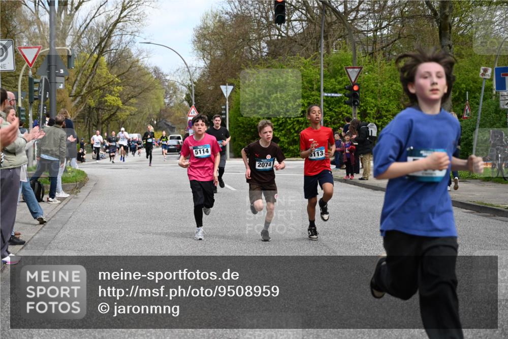 12.04.2026 - 45. Internationalen Wilhelmsburger Insellauf J. Mangold http://msf.ph/oto/9508959 12.04.2026 12:55:53 Ziel 4728, 3315, 5463, 4459, 5817, 5321, 4311, 2017, 2074, 5780, 5857, 2937, 5113, 5118, 3404, 2344, 5114, 5255, 4269, 3627, 5133, 5680, 4545, 4545, 5101, 4261, 4933, 5131, 5184 meine-sportfotos.de