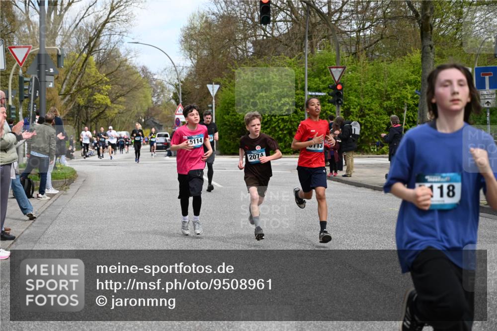 12.04.2026 - 45. Internationalen Wilhelmsburger Insellauf J. Mangold http://msf.ph/oto/9508961 12.04.2026 12:55:53 Ziel 4728, 3315, 5463, 4459, 5817, 5321, 4311, 2017, 2074, 5780, 5857, 2937, 5113, 5118, 3404, 2344, 5114, 5255, 4269, 3627, 5133, 5680, 4545, 4545, 5101, 4261, 4933, 5131, 5184 meine-sportfotos.de