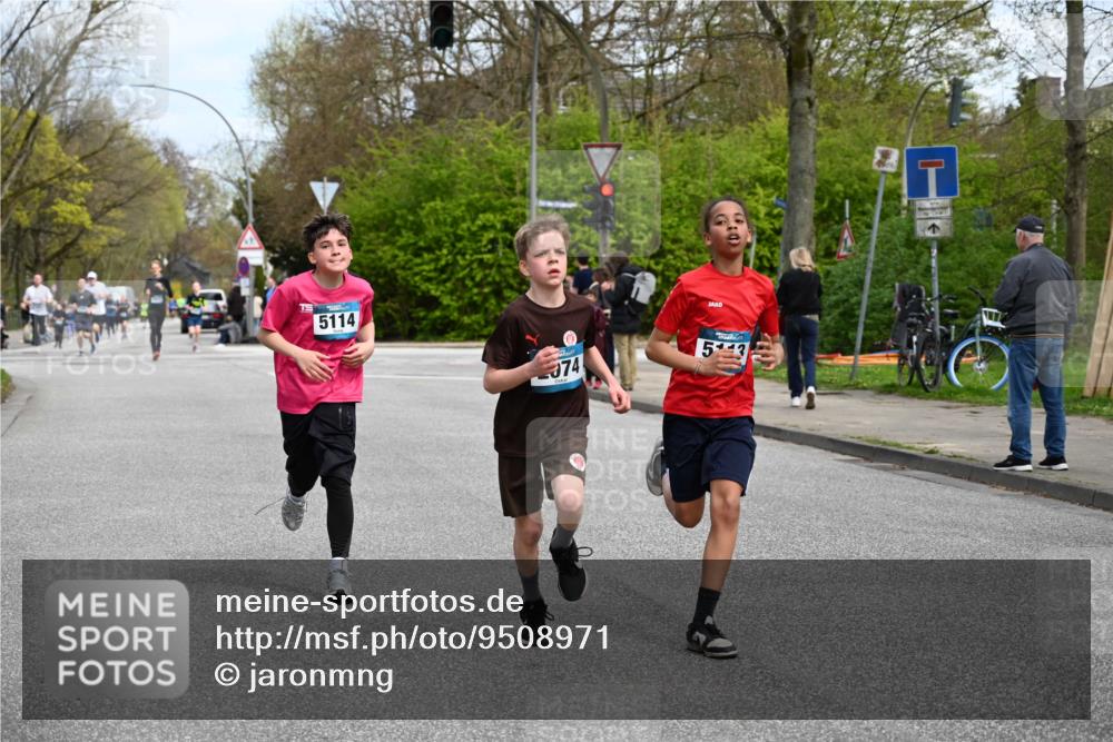 12.04.2026 - 45. Internationalen Wilhelmsburger Insellauf J. Mangold http://msf.ph/oto/9508971 12.04.2026 12:55:54 Ziel 4728, 3315, 5463, 4459, 5817, 5321, 4311, 2017, 2074, 5780, 5857, 2937, 5113, 5118, 3404, 2344, 5114, 5255, 5255, 4269, 3627, 5133, 5680, 4545, 5101, 5101, 4261, 4933, 5131, 5184, 5446, 4859, 5729 meine-sportfotos.de