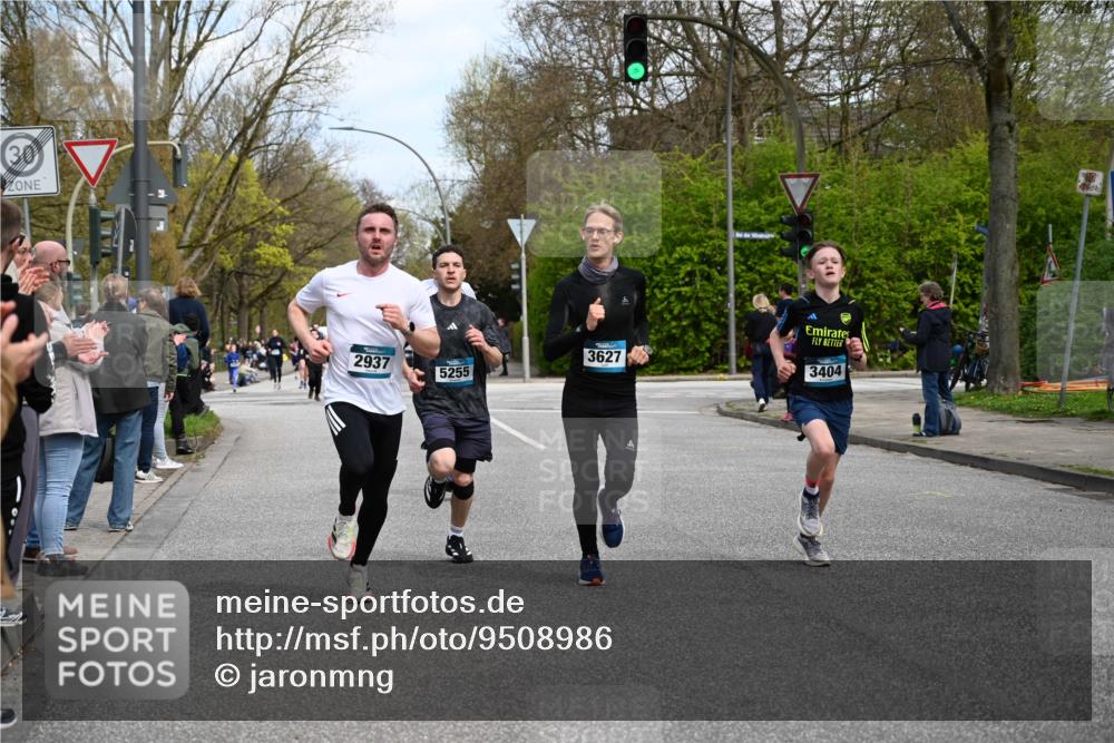12.04.2026 - 45. Internationalen Wilhelmsburger Insellauf J. Mangold http://msf.ph/oto/9508986 12.04.2026 12:56:02 Ziel 5321, 4311, 2017, 2074, 5780, 5857, 2937, 5113, 5118, 3404, 2344, 5114, 5255, 4269, 3627, 5133, 5680, 4545, 5101, 4261, 4933, 5131, 5131, 5184, 5446, 4859, 5729, 5134, 3620, 4848, 5410, 4168, 4921, 4922 meine-sportfotos.de