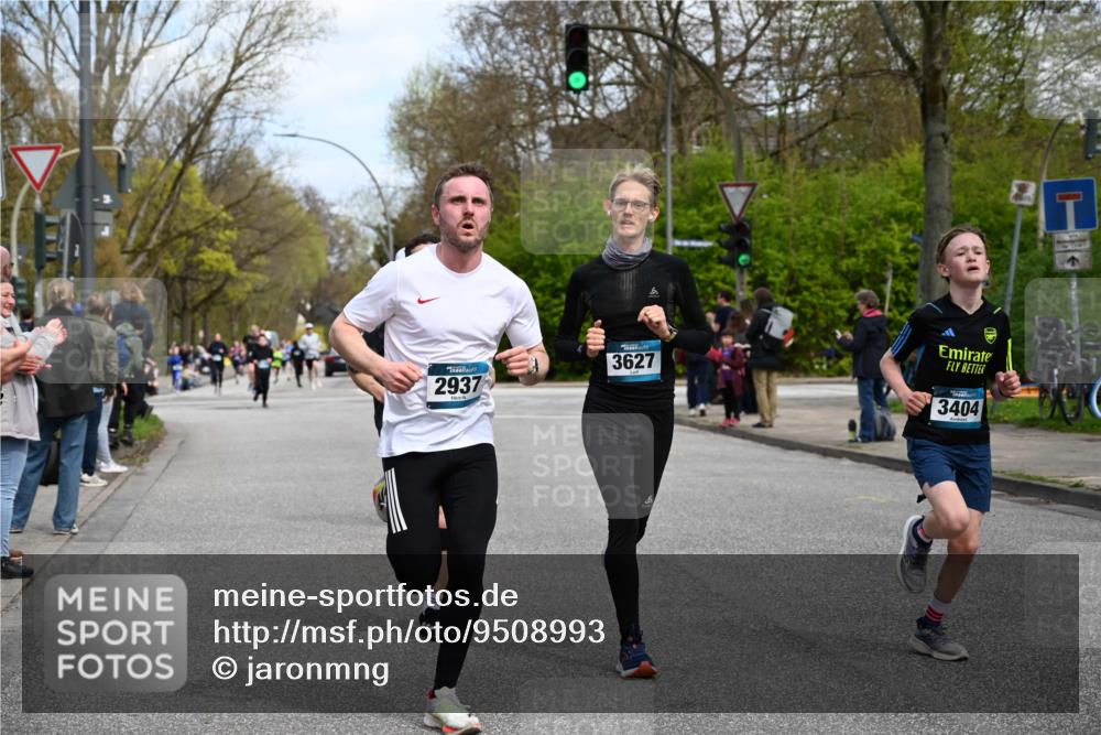 12.04.2026 - 45. Internationalen Wilhelmsburger Insellauf J. Mangold http://msf.ph/oto/9508993 12.04.2026 12:56:03 Ziel 5321, 4311, 2017, 2074, 5780, 5857, 2937, 5113, 5118, 3404, 2344, 5114, 5255, 4269, 3627, 5133, 5680, 4545, 5101, 4261, 4933, 5131, 5184, 5184, 5446, 4859, 5729, 5134, 3620, 4848, 5410, 4168, 4921, 4922 meine-sportfotos.de