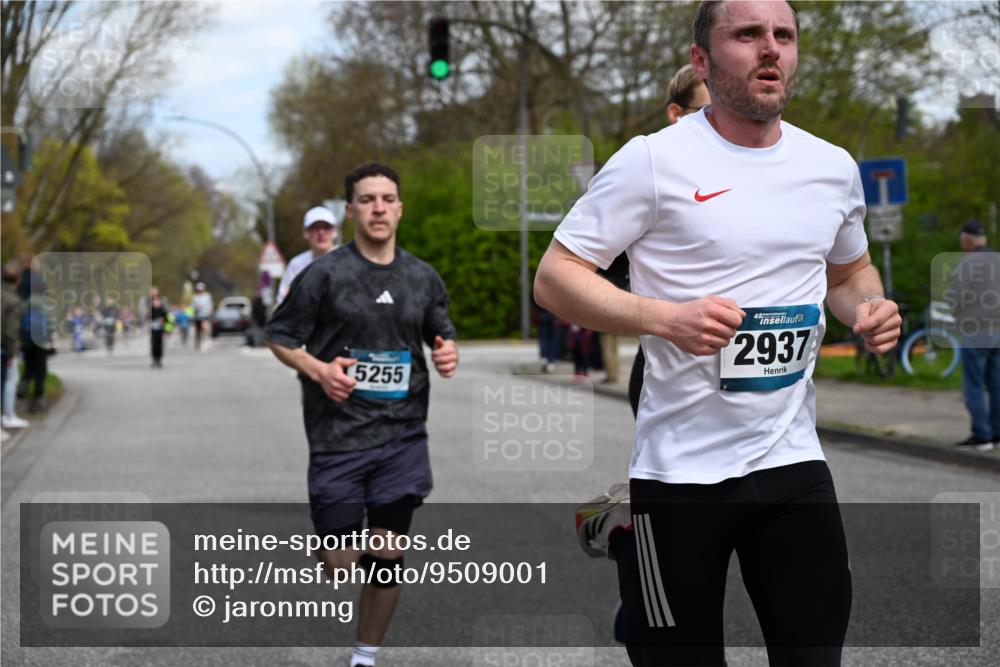 12.04.2026 - 45. Internationalen Wilhelmsburger Insellauf J. Mangold http://msf.ph/oto/9509001 12.04.2026 12:56:03 Ziel 5321, 4311, 2017, 2074, 5780, 5857, 2937, 5113, 5118, 3404, 2344, 5114, 5255, 4269, 3627, 5133, 5680, 4545, 5101, 4261, 4933, 5131, 5184, 5184, 5446, 4859, 5729, 5134, 3620, 4848, 5410, 4168, 4921, 4922 meine-sportfotos.de