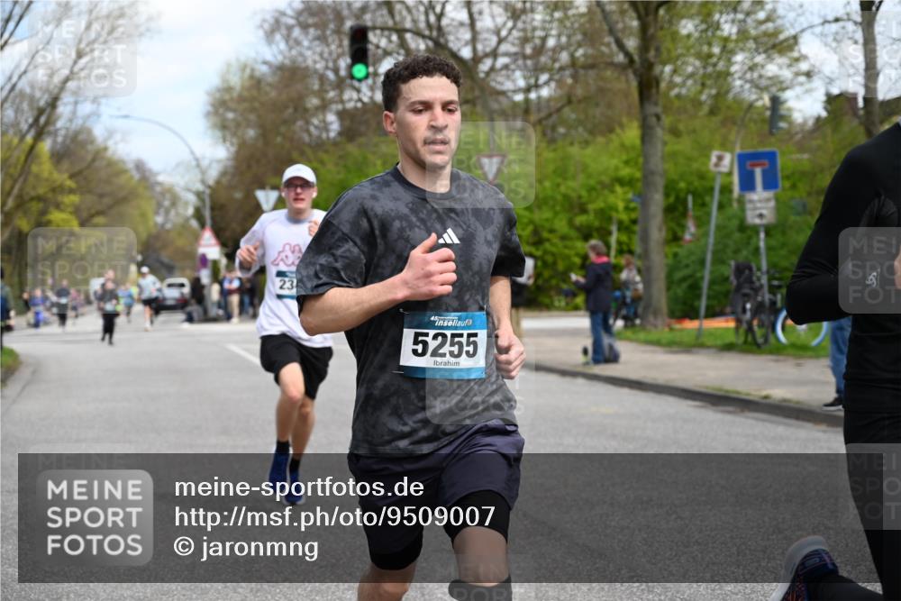 12.04.2026 - 45. Internationalen Wilhelmsburger Insellauf J. Mangold http://msf.ph/oto/9509007 12.04.2026 12:56:04 Ziel 5321, 4311, 2017, 2074, 5780, 5857, 2937, 5113, 5118, 3404, 2344, 5114, 5255, 4269, 3627, 5133, 5680, 4545, 5101, 4261, 4933, 5131, 5184, 5446, 4859, 5729, 5134, 3620, 4848, 5410, 4168, 4921, 4922, 4237 meine-sportfotos.de
