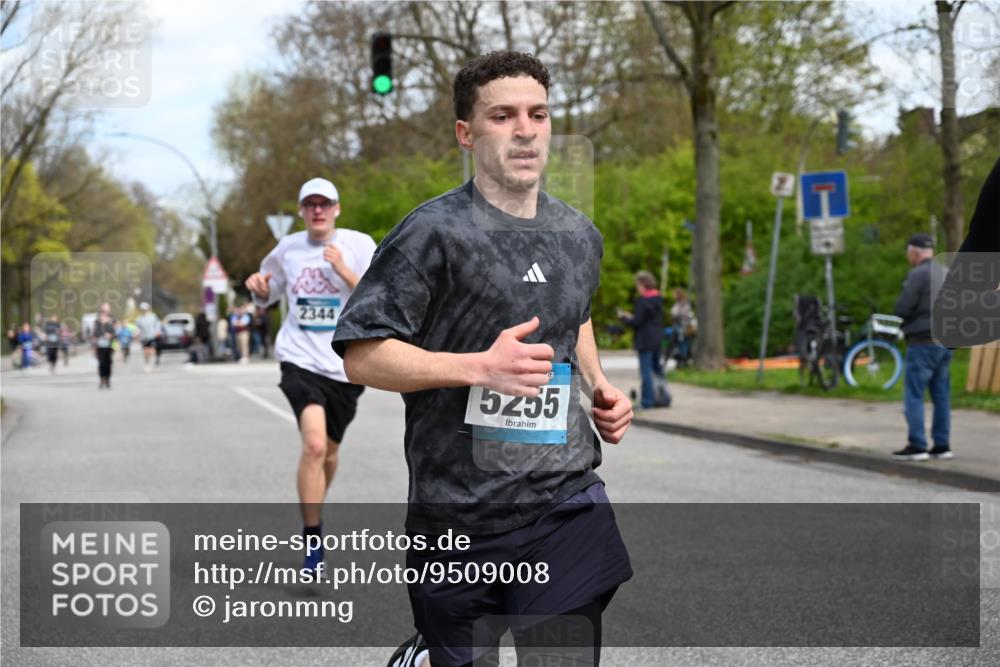 12.04.2026 - 45. Internationalen Wilhelmsburger Insellauf J. Mangold http://msf.ph/oto/9509008 12.04.2026 12:56:04 Ziel 5321, 4311, 2017, 2074, 5780, 5857, 2937, 5113, 5118, 3404, 2344, 5114, 5255, 4269, 3627, 5133, 5680, 4545, 5101, 4261, 4933, 5131, 5184, 5446, 4859, 5729, 5134, 3620, 4848, 5410, 4168, 4921, 4922, 4237 meine-sportfotos.de