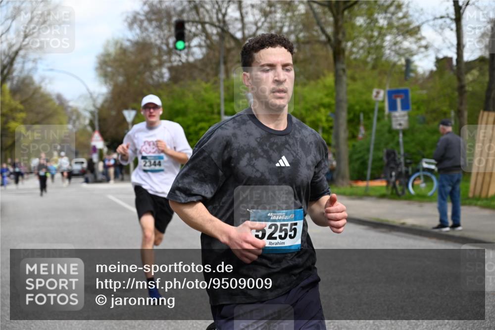 12.04.2026 - 45. Internationalen Wilhelmsburger Insellauf J. Mangold http://msf.ph/oto/9509009 12.04.2026 12:56:04 Ziel 5321, 4311, 2017, 2074, 5780, 5857, 2937, 5113, 5118, 3404, 2344, 5114, 5255, 4269, 3627, 5133, 5680, 4545, 5101, 4261, 4933, 5131, 5184, 5446, 4859, 5729, 5134, 3620, 4848, 5410, 4168, 4921, 4922, 4237 meine-sportfotos.de
