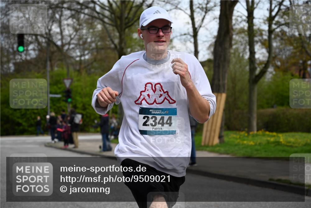 12.04.2026 - 45. Internationalen Wilhelmsburger Insellauf J. Mangold http://msf.ph/oto/9509021 12.04.2026 12:56:05 Ziel 4311, 2017, 2074, 5780, 5857, 2937, 5113, 5118, 3404, 2344, 5114, 5255, 4269, 3627, 5133, 5680, 4545, 4545, 5101, 4261, 4933, 5131, 5184, 5446, 4859, 5729, 5134, 3620, 4848, 5410, 4168, 4921, 4922, 4237, 5094 meine-sportfotos.de