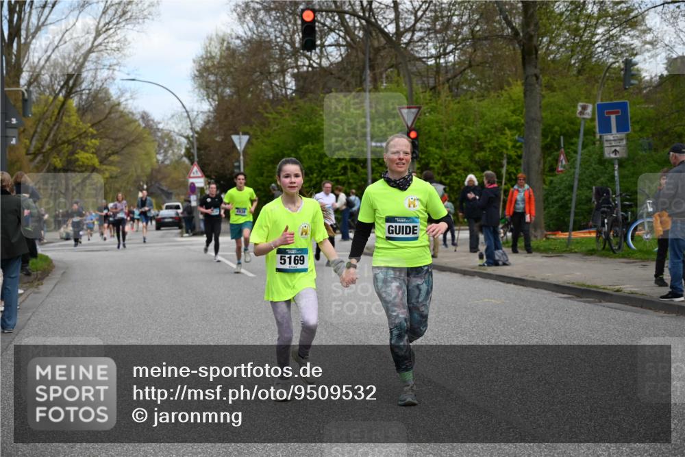12.04.2026 - 45. Internationalen Wilhelmsburger Insellauf J. Mangold http://msf.ph/oto/9509532 12.04.2026 12:57:45 Ziel 5129, 3190, 5736, 3189, 5847, 3439, 5232, 5277, 3863, 4887, 4938, 3213, 2447, 5211, 4968, 2707, 4968, 2707, 5169, 5214, 4955, 3396, 5228, 5689, 2771, 5687, 2058, 3152, 4535, 5260, 2493, 2550, 3479, 4873 meine-sportfotos.de