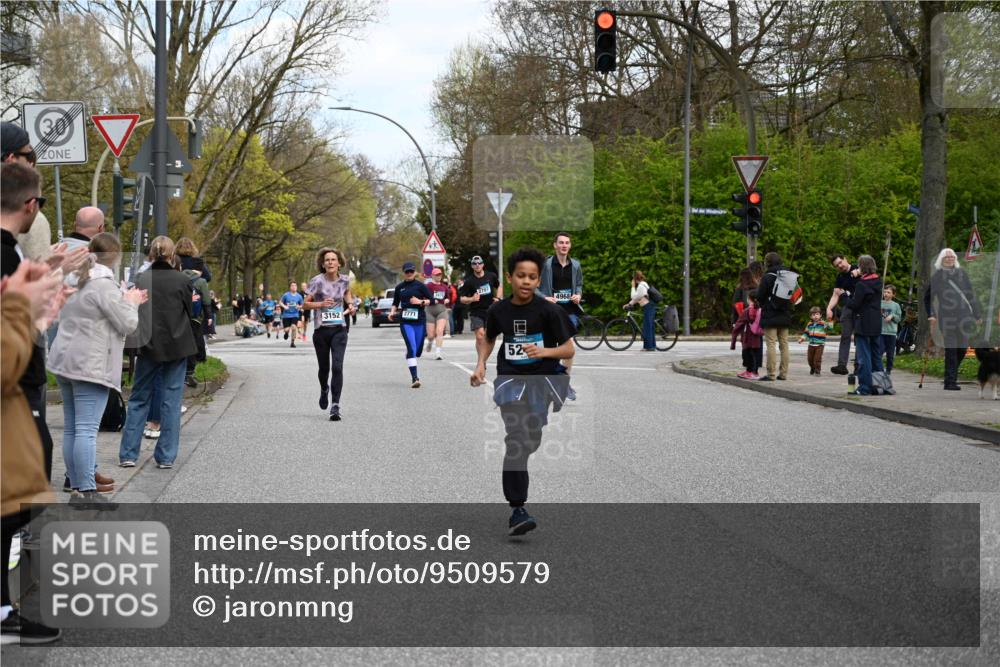 12.04.2026 - 45. Internationalen Wilhelmsburger Insellauf J. Mangold http://msf.ph/oto/9509579 12.04.2026 12:57:52 Ziel 5847, 3439, 5232, 5277, 3863, 4887, 4938, 3213, 2447, 5211, 4968, 2707, 5169, 5214, 4955, 4955, 3396, 5228, 5689, 2771, 5687, 2058, 3152, 4535, 5260, 2493, 2550, 3479, 4873, 4344, 3889 meine-sportfotos.de