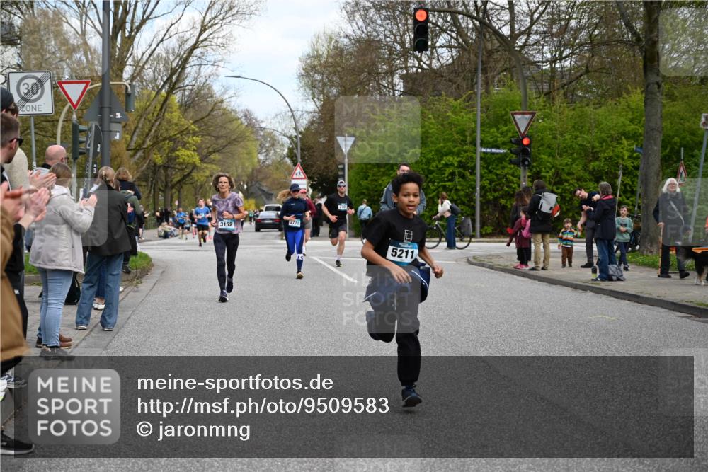 12.04.2026 - 45. Internationalen Wilhelmsburger Insellauf J. Mangold http://msf.ph/oto/9509583 12.04.2026 12:57:52 Ziel 5847, 3439, 5232, 5277, 3863, 4887, 4938, 3213, 2447, 5211, 4968, 2707, 5169, 5214, 4955, 4955, 3396, 5228, 5689, 2771, 5687, 2058, 3152, 4535, 5260, 2493, 2550, 3479, 4873, 4344, 3889 meine-sportfotos.de