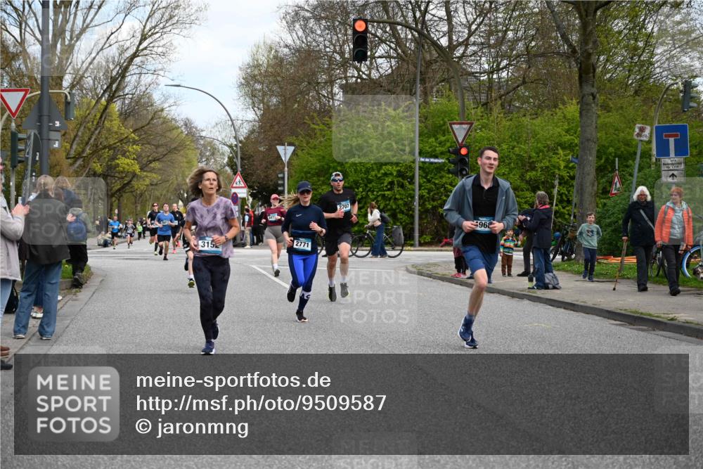 12.04.2026 - 45. Internationalen Wilhelmsburger Insellauf J. Mangold http://msf.ph/oto/9509587 12.04.2026 12:57:55 Ziel 3863, 4887, 4938, 3213, 2447, 5211, 4968, 2707, 5169, 5214, 4955, 3396, 5228, 5689, 2771, 5228, 5689, 2771, 5687, 2058, 3152, 4535, 5260, 2493, 2550, 3479, 4873, 4344, 3889, 3309, 5613, 3525, 5422 meine-sportfotos.de