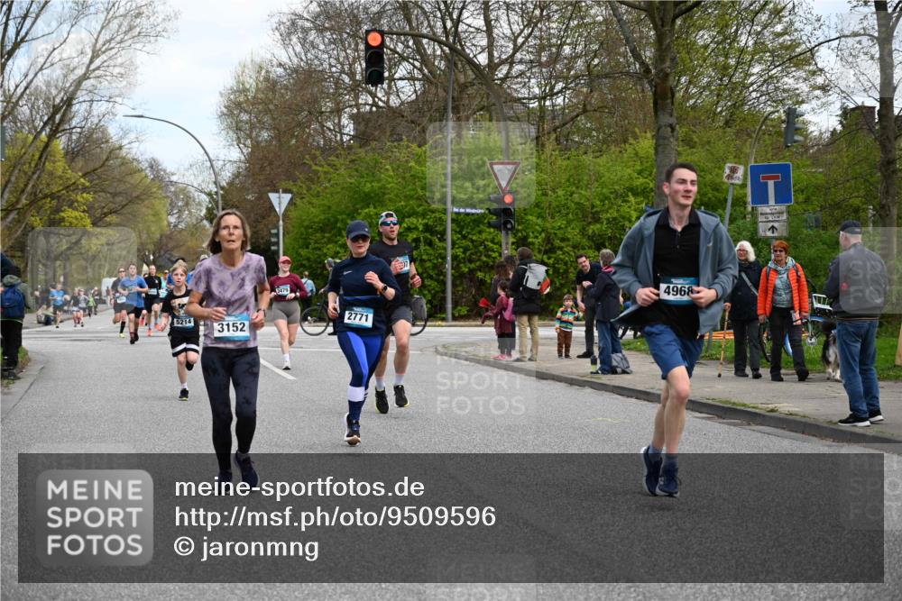 12.04.2026 - 45. Internationalen Wilhelmsburger Insellauf J. Mangold http://msf.ph/oto/9509596 12.04.2026 12:57:55 Ziel 3863, 4887, 4938, 3213, 2447, 5211, 4968, 2707, 5169, 5214, 4955, 3396, 5228, 5689, 2771, 5228, 5689, 2771, 5687, 2058, 3152, 4535, 5260, 2493, 2550, 3479, 4873, 4344, 3889, 3309, 5613, 3525, 5422 meine-sportfotos.de