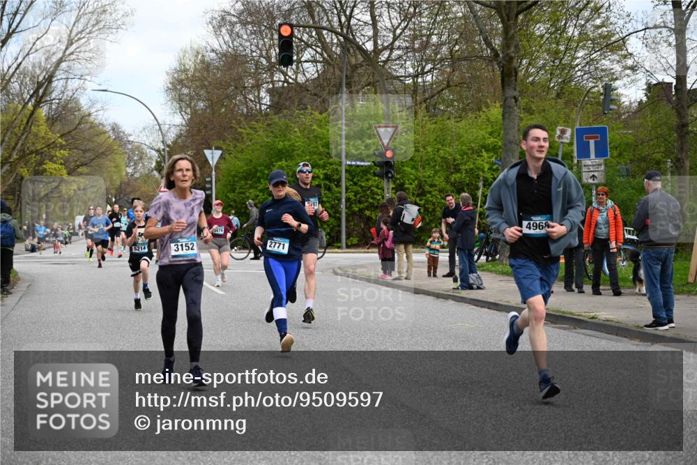 12.04.2026 - 45. Internationalen Wilhelmsburger Insellauf J. Mangold http://msf.ph/oto/9509597 12.04.2026 12:57:55 Ziel 3863, 4887, 4938, 3213, 2447, 5211, 4968, 2707, 5169, 5214, 4955, 3396, 5228, 5689, 2771, 5228, 5689, 2771, 5687, 2058, 3152, 4535, 5260, 2493, 2550, 3479, 4873, 4344, 3889, 3309, 5613, 3525, 5422 meine-sportfotos.de