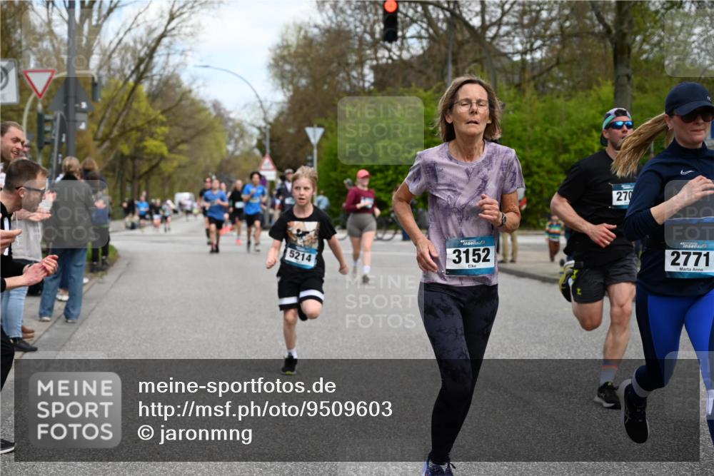 12.04.2026 - 45. Internationalen Wilhelmsburger Insellauf J. Mangold http://msf.ph/oto/9509603 12.04.2026 12:57:57 Ziel 4938, 3213, 2447, 5211, 4968, 2707, 5169, 5214, 4955, 3396, 5228, 5689, 2771, 5687, 2058, 3152, 4535, 5260, 2493, 2550, 3479, 4873, 4344, 3889, 3309, 5613, 3525, 5422, 3088 meine-sportfotos.de