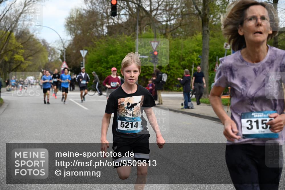 12.04.2026 - 45. Internationalen Wilhelmsburger Insellauf J. Mangold http://msf.ph/oto/9509613 12.04.2026 12:57:58 Ziel 4938, 3213, 2447, 5211, 4968, 2707, 5169, 5214, 4955, 3396, 5228, 5689, 2771, 5687, 2058, 2058, 3152, 4535, 5260, 2493, 2550, 3479, 4873, 4344, 3889, 3309, 5613, 3525, 5422, 3088 meine-sportfotos.de