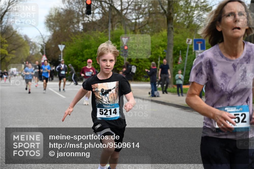 12.04.2026 - 45. Internationalen Wilhelmsburger Insellauf J. Mangold http://msf.ph/oto/9509614 12.04.2026 12:57:58 Ziel 4938, 3213, 2447, 5211, 4968, 2707, 5169, 5214, 4955, 3396, 5228, 5689, 2771, 5687, 2058, 2058, 3152, 4535, 5260, 2493, 2550, 3479, 4873, 4344, 3889, 3309, 5613, 3525, 5422, 3088 meine-sportfotos.de