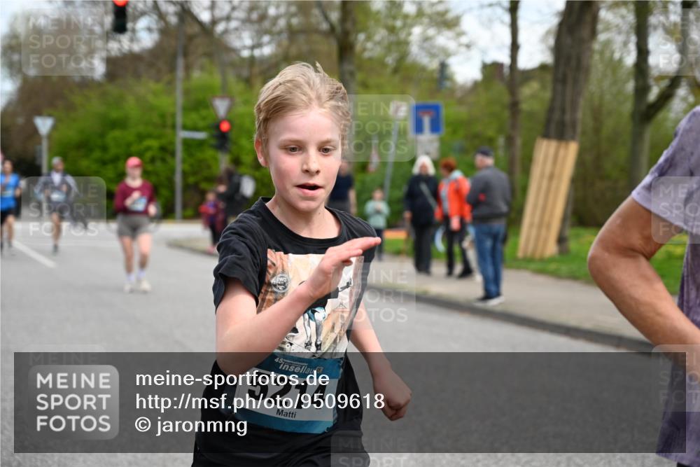 12.04.2026 - 45. Internationalen Wilhelmsburger Insellauf J. Mangold http://msf.ph/oto/9509618 12.04.2026 12:57:58 Ziel 4938, 3213, 2447, 5211, 4968, 2707, 5169, 5214, 4955, 3396, 5228, 5689, 2771, 5687, 2058, 2058, 3152, 4535, 5260, 2493, 2550, 3479, 4873, 4344, 3889, 3309, 5613, 3525, 5422, 3088 meine-sportfotos.de