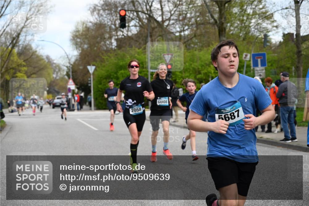 12.04.2026 - 45. Internationalen Wilhelmsburger Insellauf J. Mangold http://msf.ph/oto/9509639 12.04.2026 12:58:04 Ziel 5211, 4968, 2707, 5169, 5214, 4955, 3396, 5228, 5689, 2771, 5687, 2058, 3152, 4535, 5260, 2493, 2550, 3479, 4873, 4344, 3889, 4344, 3889, 3309, 5613, 3525, 5422, 3088, 3255 meine-sportfotos.de