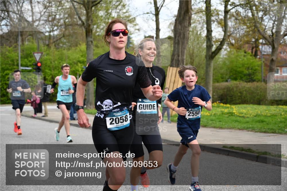12.04.2026 - 45. Internationalen Wilhelmsburger Insellauf J. Mangold http://msf.ph/oto/9509653 12.04.2026 12:58:05 Ziel 5211, 4968, 2707, 5169, 5214, 4955, 3396, 5228, 5689, 2771, 5687, 2058, 3152, 4535, 5260, 2493, 2550, 3479, 4873, 4344, 3889, 3309, 3309, 5613, 3525, 5422, 3088, 3255 meine-sportfotos.de