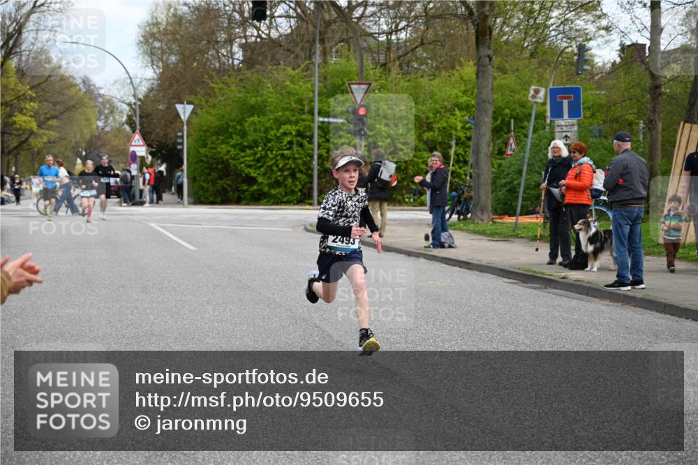 12.04.2026 - 45. Internationalen Wilhelmsburger Insellauf J. Mangold http://msf.ph/oto/9509655 12.04.2026 12:58:08 Ziel 5211, 4968, 2707, 5169, 5214, 4955, 3396, 5228, 5689, 2771, 5687, 2058, 3152, 4535, 5260, 2493, 2550, 3479, 4873, 4873, 4344, 3889, 3309, 5613, 3525, 5422, 3088, 3088, 3255 meine-sportfotos.de