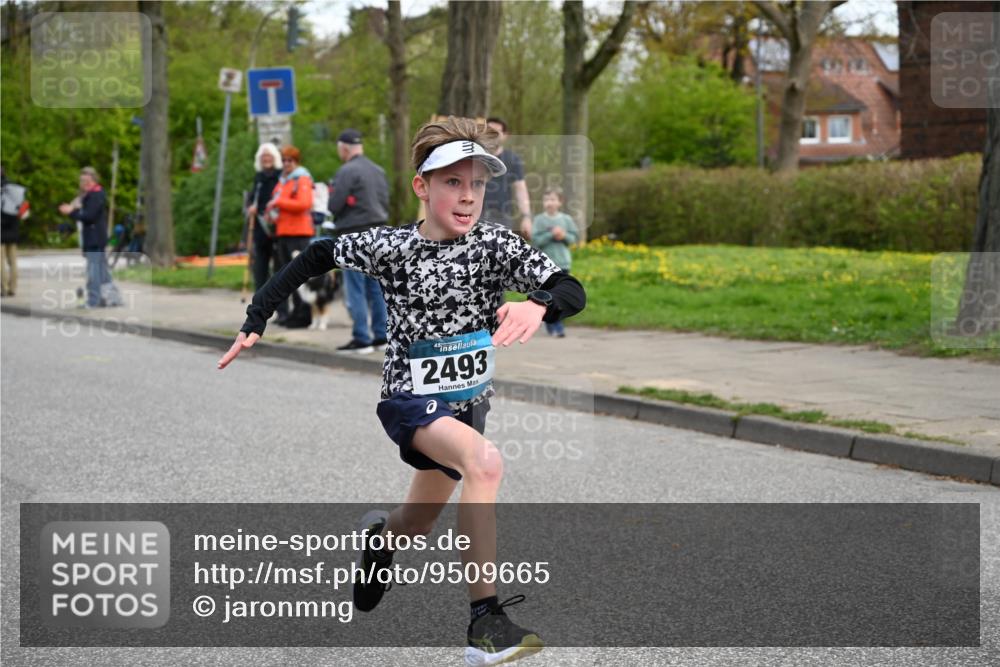 12.04.2026 - 45. Internationalen Wilhelmsburger Insellauf J. Mangold http://msf.ph/oto/9509665 12.04.2026 12:58:09 Ziel 5211, 4968, 2707, 5169, 5214, 4955, 3396, 5228, 5689, 2771, 5687, 2058, 3152, 4535, 5260, 2493, 2550, 3479, 4873, 4344, 3889, 3309, 5613, 3525, 5422, 3088, 3255, 5174 meine-sportfotos.de