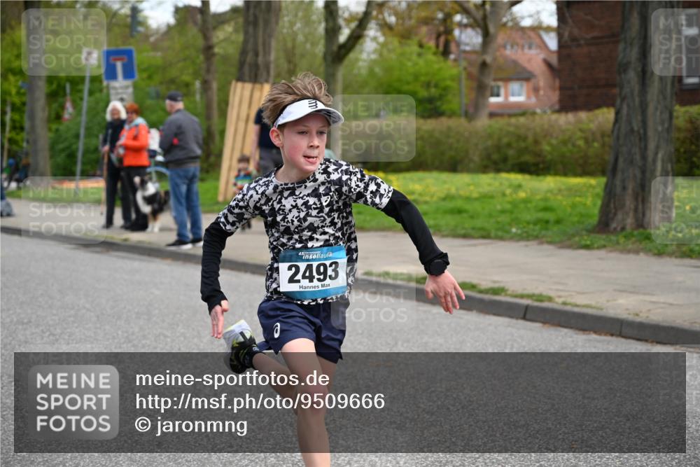 12.04.2026 - 45. Internationalen Wilhelmsburger Insellauf J. Mangold http://msf.ph/oto/9509666 12.04.2026 12:58:09 Ziel 5211, 4968, 2707, 5169, 5214, 4955, 3396, 5228, 5689, 2771, 5687, 2058, 3152, 4535, 5260, 2493, 2550, 3479, 4873, 4344, 3889, 3309, 5613, 3525, 5422, 3088, 3255, 5174 meine-sportfotos.de