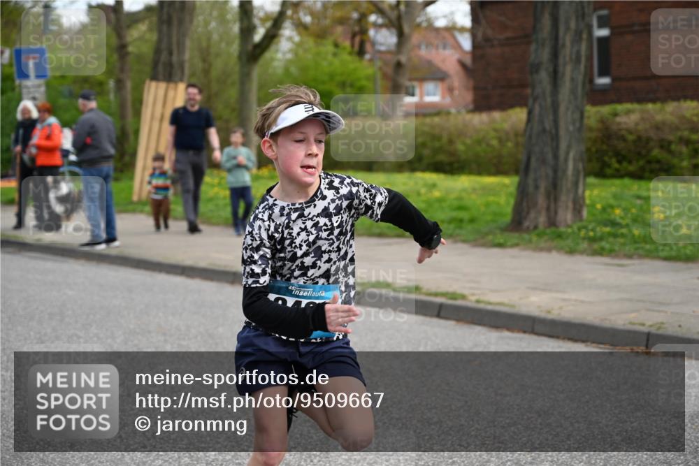 12.04.2026 - 45. Internationalen Wilhelmsburger Insellauf J. Mangold http://msf.ph/oto/9509667 12.04.2026 12:58:09 Ziel 5211, 4968, 2707, 5169, 5214, 4955, 3396, 5228, 5689, 2771, 5687, 2058, 3152, 4535, 5260, 2493, 2550, 3479, 4873, 4344, 3889, 3309, 5613, 3525, 5422, 3088, 3255, 5174 meine-sportfotos.de