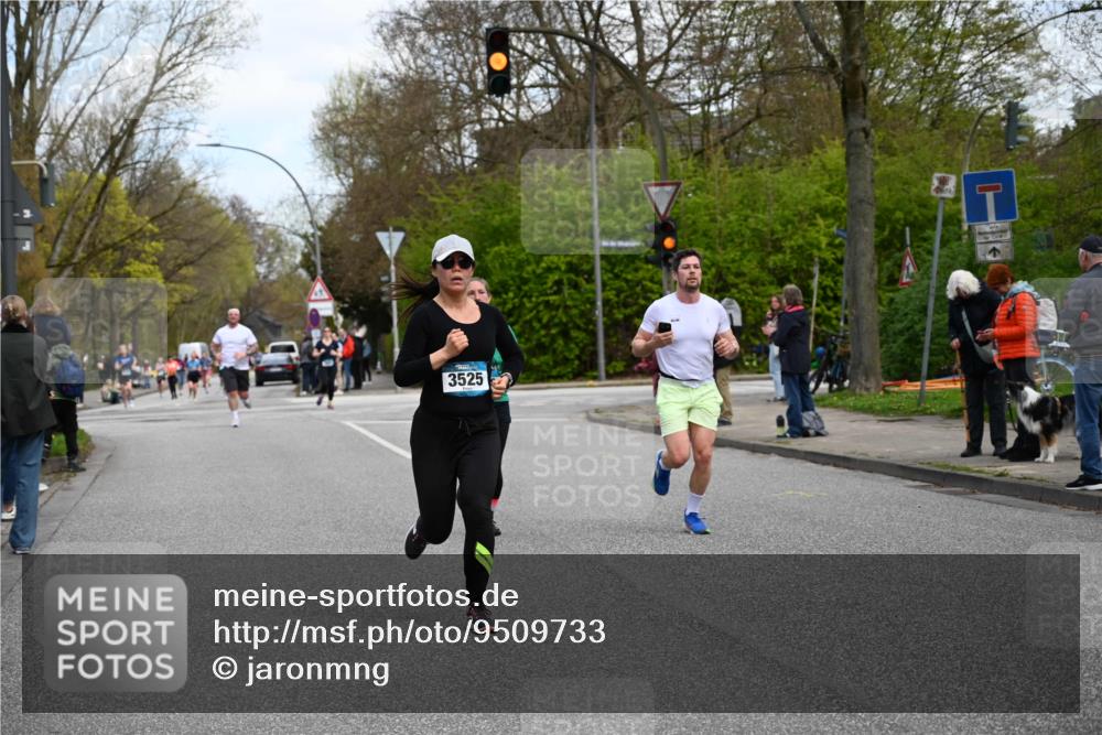12.04.2026 - 45. Internationalen Wilhelmsburger Insellauf J. Mangold http://msf.ph/oto/9509733 12.04.2026 12:58:24 Ziel 3152, 4535, 5260, 2493, 2550, 3479, 4873, 4344, 3889, 3309, 5613, 3525, 5422, 3088, 3255, 5174, 5846, 3286, 3623, 4822, 2015, 3926, 3728, 4023, 2009, 4875 meine-sportfotos.de
