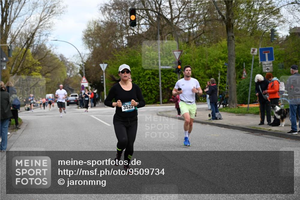 12.04.2026 - 45. Internationalen Wilhelmsburger Insellauf J. Mangold http://msf.ph/oto/9509734 12.04.2026 12:58:24 Ziel 3152, 4535, 5260, 2493, 2550, 3479, 4873, 4344, 3889, 3309, 5613, 3525, 5422, 3088, 3255, 5174, 5846, 3286, 3623, 4822, 2015, 3926, 3728, 4023, 2009, 4875 meine-sportfotos.de