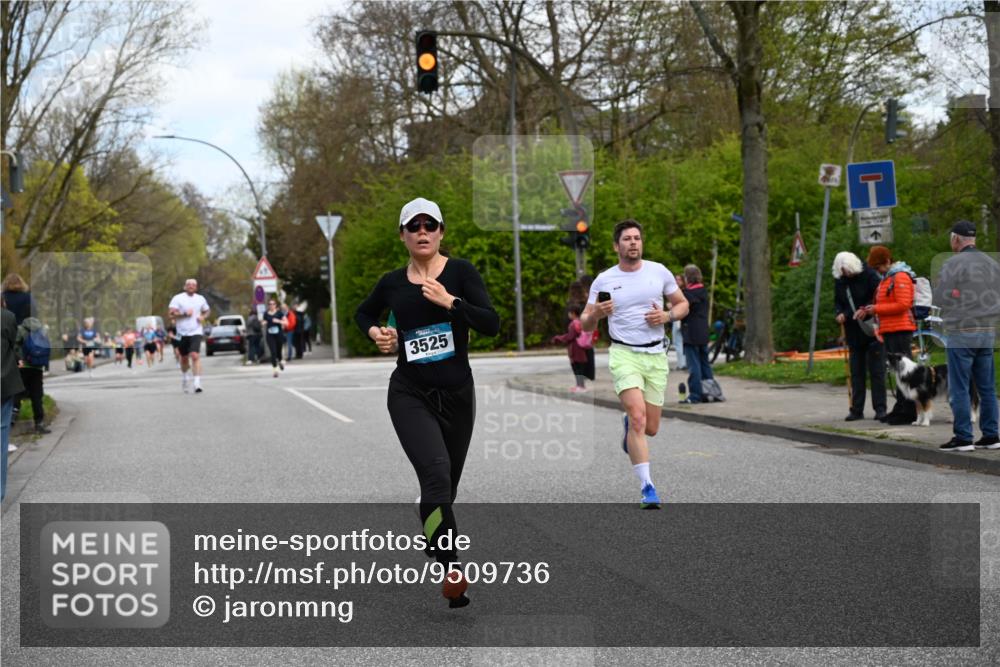 12.04.2026 - 45. Internationalen Wilhelmsburger Insellauf J. Mangold http://msf.ph/oto/9509736 12.04.2026 12:58:24 Ziel 3152, 4535, 5260, 2493, 2550, 3479, 4873, 4344, 3889, 3309, 5613, 3525, 5422, 3088, 3255, 5174, 5846, 3286, 3623, 4822, 2015, 3926, 3728, 4023, 2009, 4875 meine-sportfotos.de