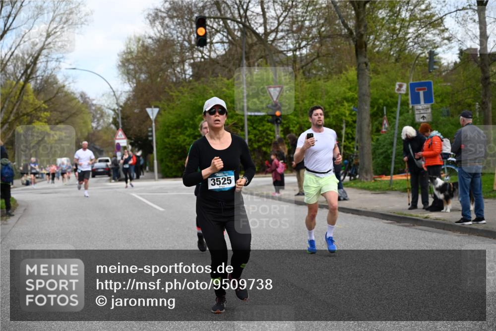 12.04.2026 - 45. Internationalen Wilhelmsburger Insellauf J. Mangold http://msf.ph/oto/9509738 12.04.2026 12:58:25 Ziel 5260, 2493, 2550, 3479, 4873, 4344, 3889, 3309, 5613, 3525, 5422, 3088, 3255, 5174, 5846, 3286, 3623, 3286, 3623, 4822, 2015, 3926, 3728, 4023, 2009, 4875 meine-sportfotos.de