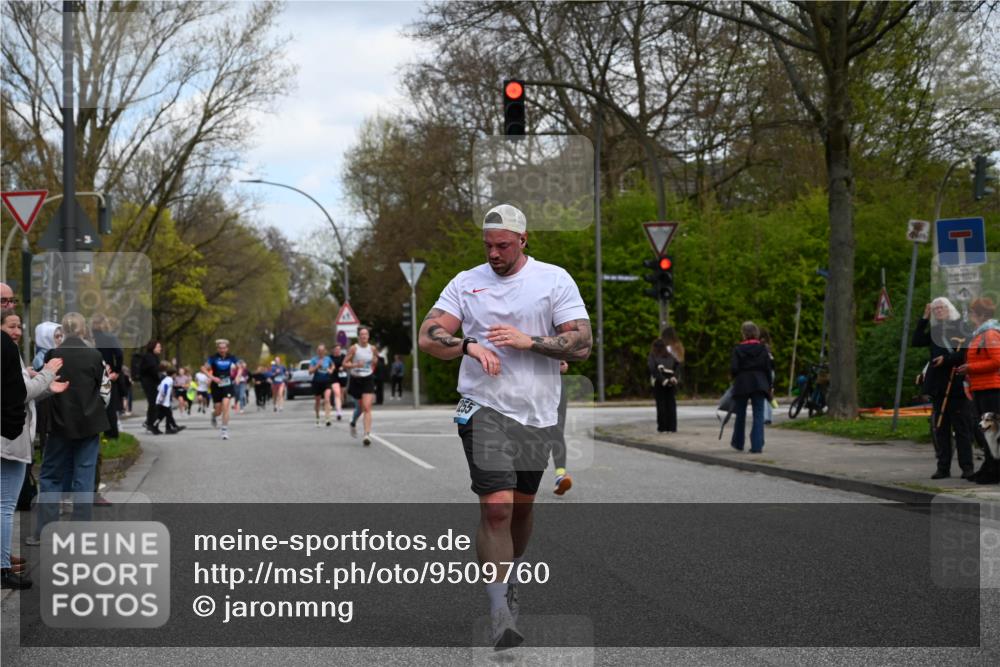 12.04.2026 - 45. Internationalen Wilhelmsburger Insellauf J. Mangold http://msf.ph/oto/9509760 12.04.2026 12:58:33 Ziel 4873, 4344, 3889, 3309, 5613, 3525, 5422, 3088, 3255, 5174, 5174, 5846, 3286, 3623, 4822, 2015, 3926, 3728, 4023, 2009, 4875, 5276, 3017, 5111, 5124, 5644, 5718, 2082, 4741, 5191, 4287, 5219, 2068 meine-sportfotos.de