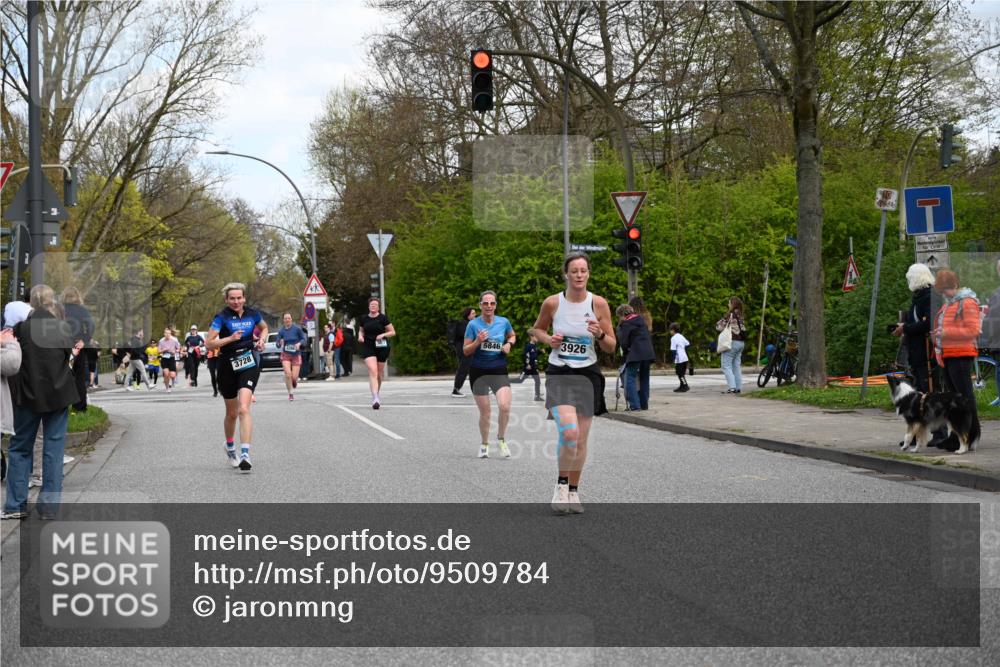 12.04.2026 - 45. Internationalen Wilhelmsburger Insellauf J. Mangold http://msf.ph/oto/9509784 12.04.2026 12:58:38 Ziel 4344, 3889, 3309, 5613, 3525, 5422, 3088, 3255, 5174, 5846, 3286, 3623, 4822, 2015, 3926, 3728, 4023, 2009, 4875, 5276, 5276, 3017, 5111, 5124, 5644, 5718, 2082, 4741, 5191, 4287, 5219, 2068, 3246, 4035, 5244, 4128, 4565 meine-sportfotos.de