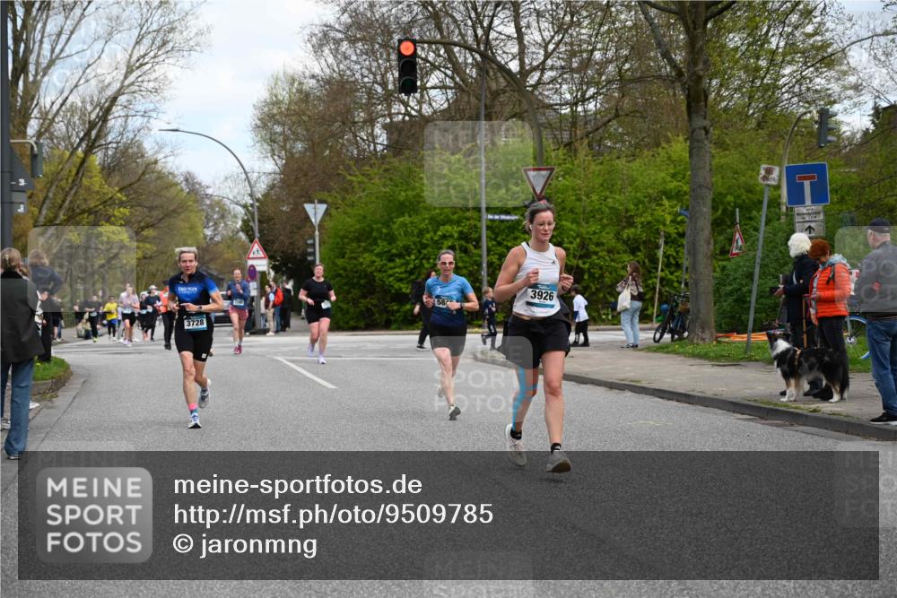 12.04.2026 - 45. Internationalen Wilhelmsburger Insellauf J. Mangold http://msf.ph/oto/9509785 12.04.2026 12:58:38 Ziel 4344, 3889, 3309, 5613, 3525, 5422, 3088, 3255, 5174, 5846, 3286, 3623, 4822, 2015, 3926, 3728, 4023, 2009, 4875, 5276, 5276, 3017, 5111, 5124, 5644, 5718, 2082, 4741, 5191, 4287, 5219, 2068, 3246, 4035, 5244, 4128, 4565 meine-sportfotos.de