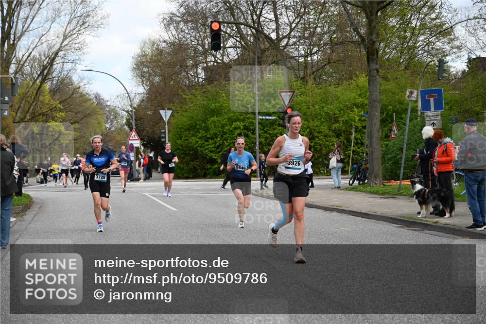 12.04.2026 - 45. Internationalen Wilhelmsburger Insellauf J. Mangold http://msf.ph/oto/9509786 12.04.2026 12:58:38 Ziel 4344, 3889, 3309, 5613, 3525, 5422, 3088, 3255, 5174, 5846, 3286, 3623, 4822, 2015, 3926, 3728, 4023, 2009, 4875, 5276, 5276, 3017, 5111, 5124, 5644, 5718, 2082, 4741, 5191, 4287, 5219, 2068, 3246, 4035, 5244, 4128, 4565 meine-sportfotos.de