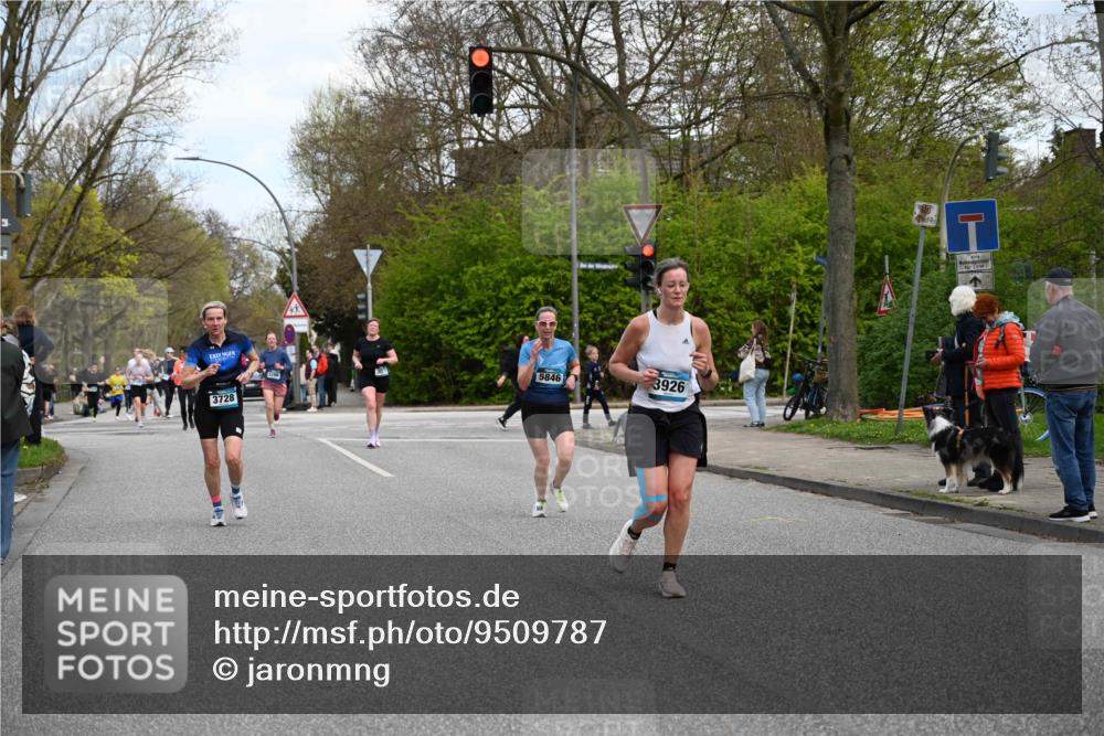 12.04.2026 - 45. Internationalen Wilhelmsburger Insellauf J. Mangold http://msf.ph/oto/9509787 12.04.2026 12:58:38 Ziel 4344, 3889, 3309, 5613, 3525, 5422, 3088, 3255, 5174, 5846, 3286, 3623, 4822, 2015, 3926, 3728, 4023, 2009, 4875, 5276, 5276, 3017, 5111, 5124, 5644, 5718, 2082, 4741, 5191, 4287, 5219, 2068, 3246, 4035, 5244, 4128, 4565 meine-sportfotos.de