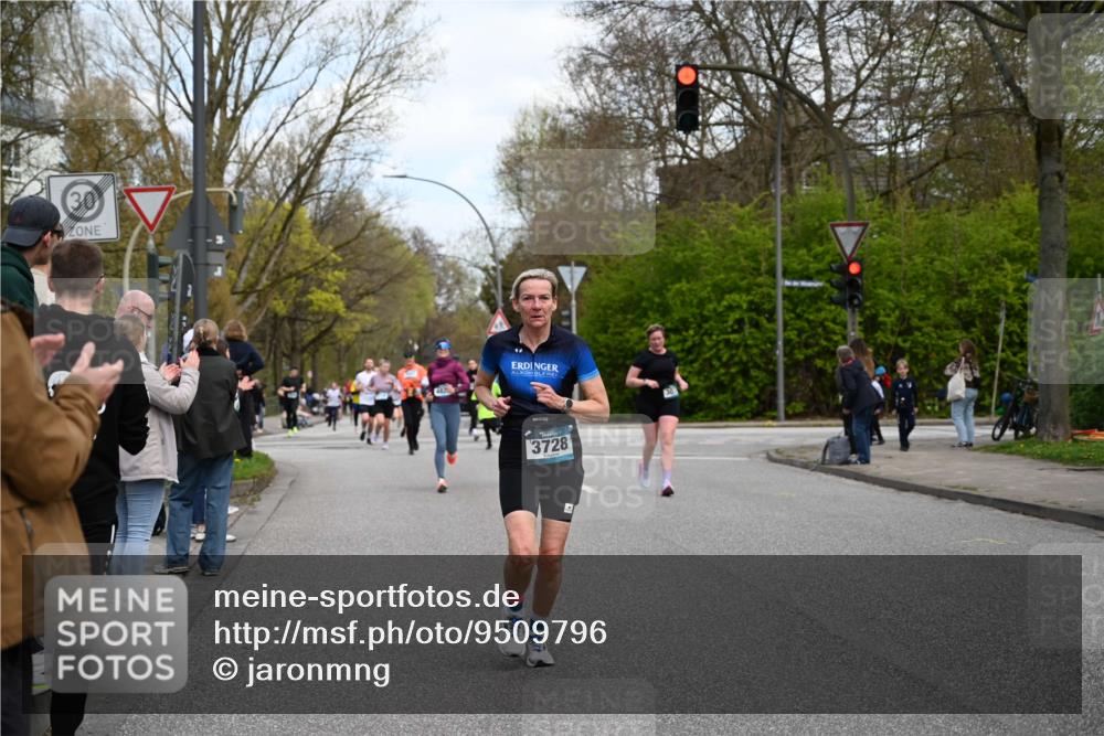 12.04.2026 - 45. Internationalen Wilhelmsburger Insellauf J. Mangold http://msf.ph/oto/9509796 12.04.2026 12:58:41 Ziel 4344, 3889, 3309, 5613, 3525, 5422, 3088, 3255, 5174, 5846, 3286, 3623, 4822, 2015, 3926, 3728, 4023, 2009, 4875, 5276, 3017, 5111, 5124, 5644, 5111, 5124, 5644, 5718, 2082, 4741, 5191, 4287, 5219, 2068, 3246, 4035, 5244, 4128, 4565, 5079, 4395 meine-sportfotos.de