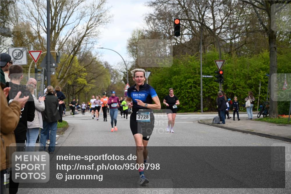 12.04.2026 - 45. Internationalen Wilhelmsburger Insellauf J. Mangold http://msf.ph/oto/9509798 12.04.2026 12:58:41 Ziel 4344, 3889, 3309, 5613, 3525, 5422, 3088, 3255, 5174, 5846, 3286, 3623, 4822, 2015, 3926, 3728, 4023, 2009, 4875, 5276, 3017, 5111, 5124, 5644, 5111, 5124, 5644, 5718, 2082, 4741, 5191, 4287, 5219, 2068, 3246, 4035, 5244, 4128, 4565, 5079, 4395 meine-sportfotos.de